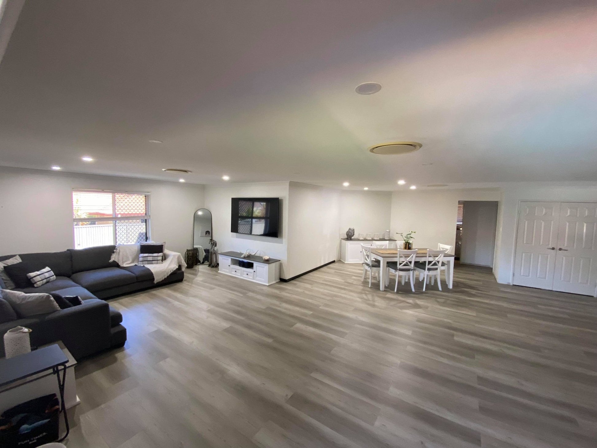 Ash Oak - Timba Touch Hybrid Flooring - Floor Trader