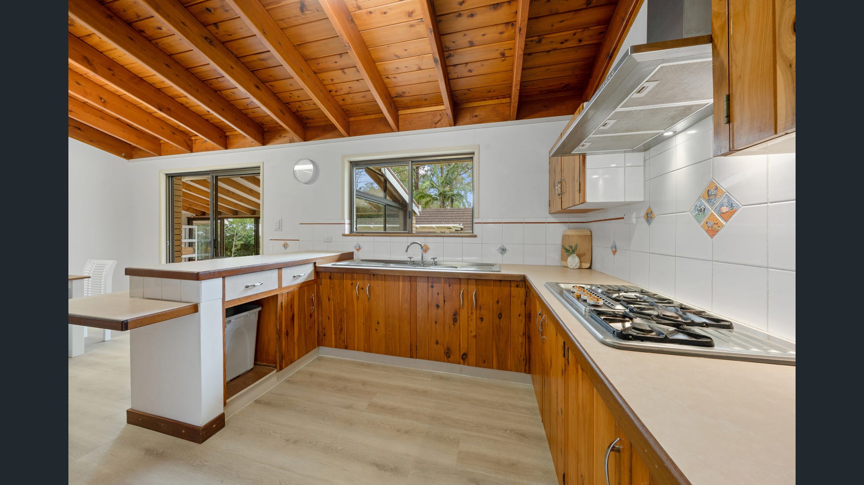 Prime Oak - Timba Touch Hybrid Flooring - Floor Trader