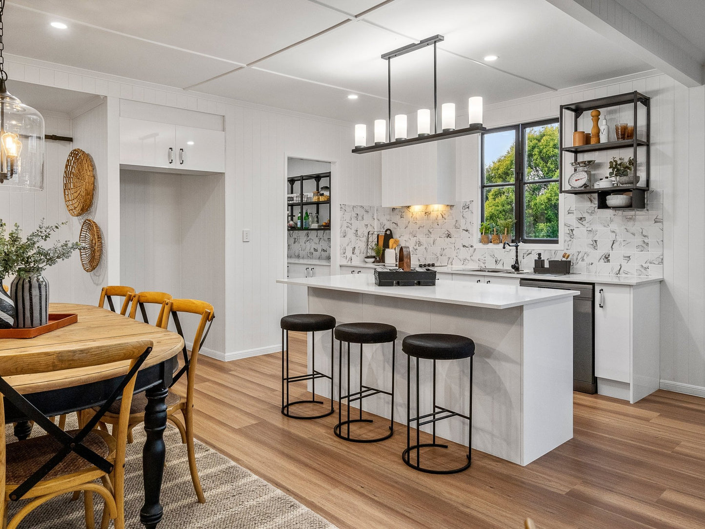 SPOTTED GUM - Timba Touch Hybrid Flooring - Floor Trader