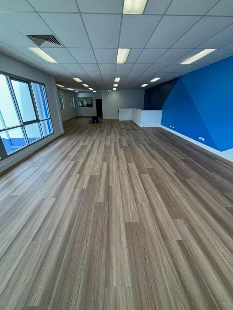 SPOTTED GUM - Timba Touch Hybrid Flooring - Floor Trader