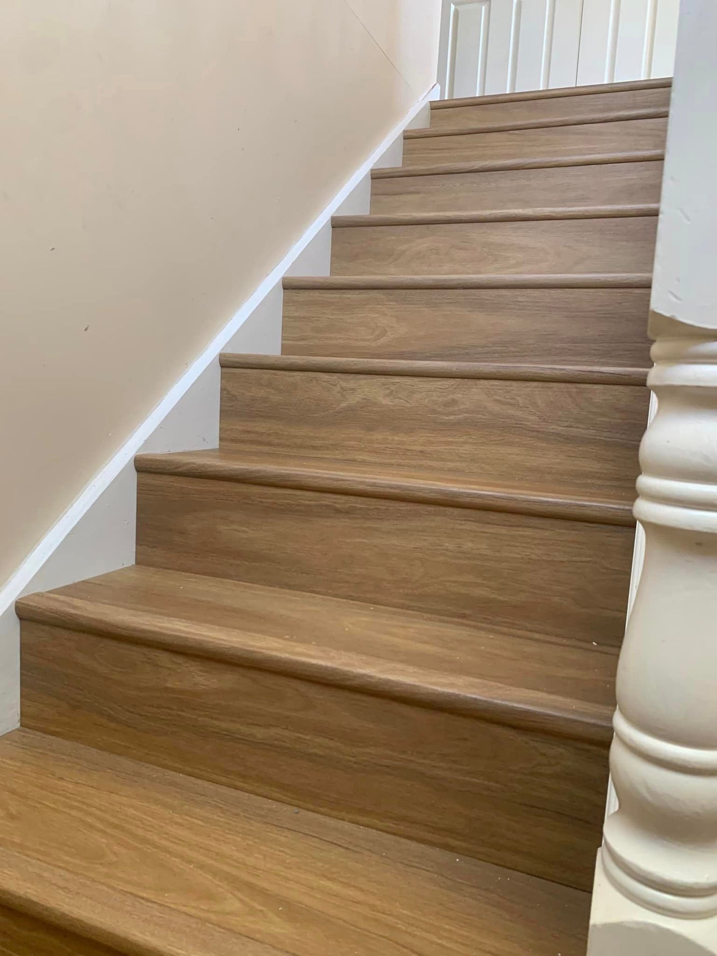 Stair nose Type B X2.4M - Floor Trader