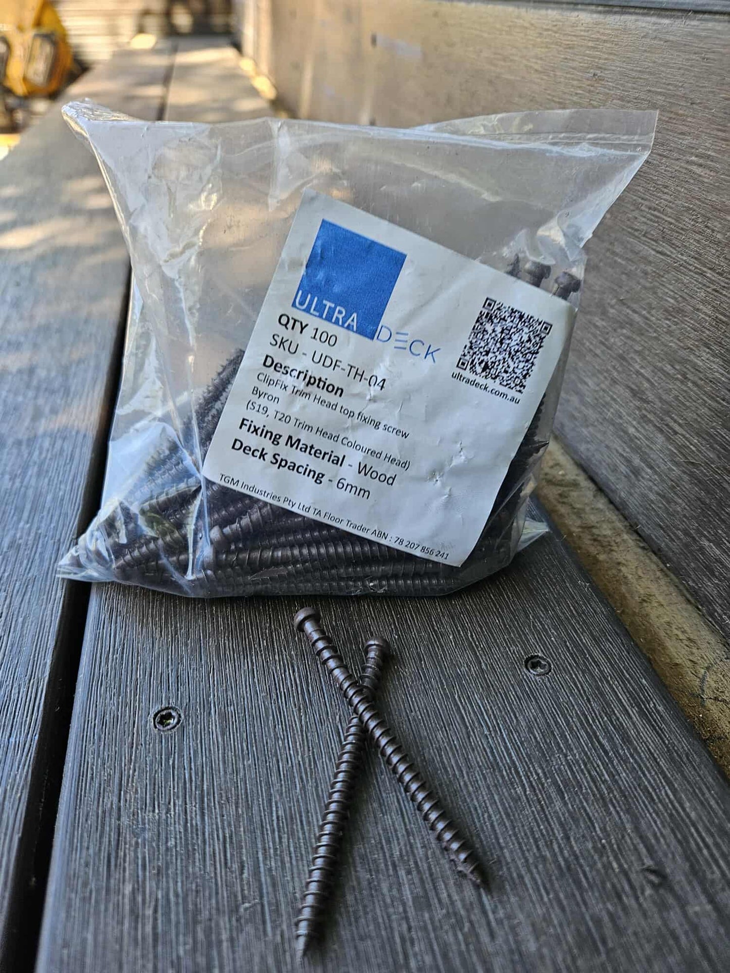 UltraDeck Colour-Matched Decking Screws 100pk