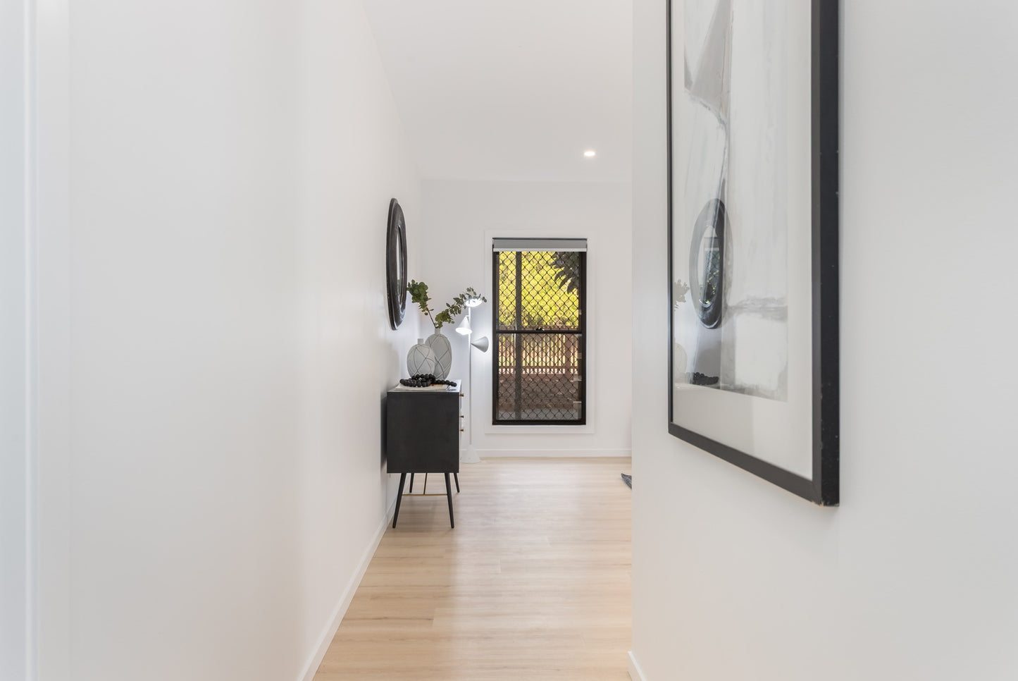 Metro Series – SPC Hybrid Flooring Natural Oak 8.5mm