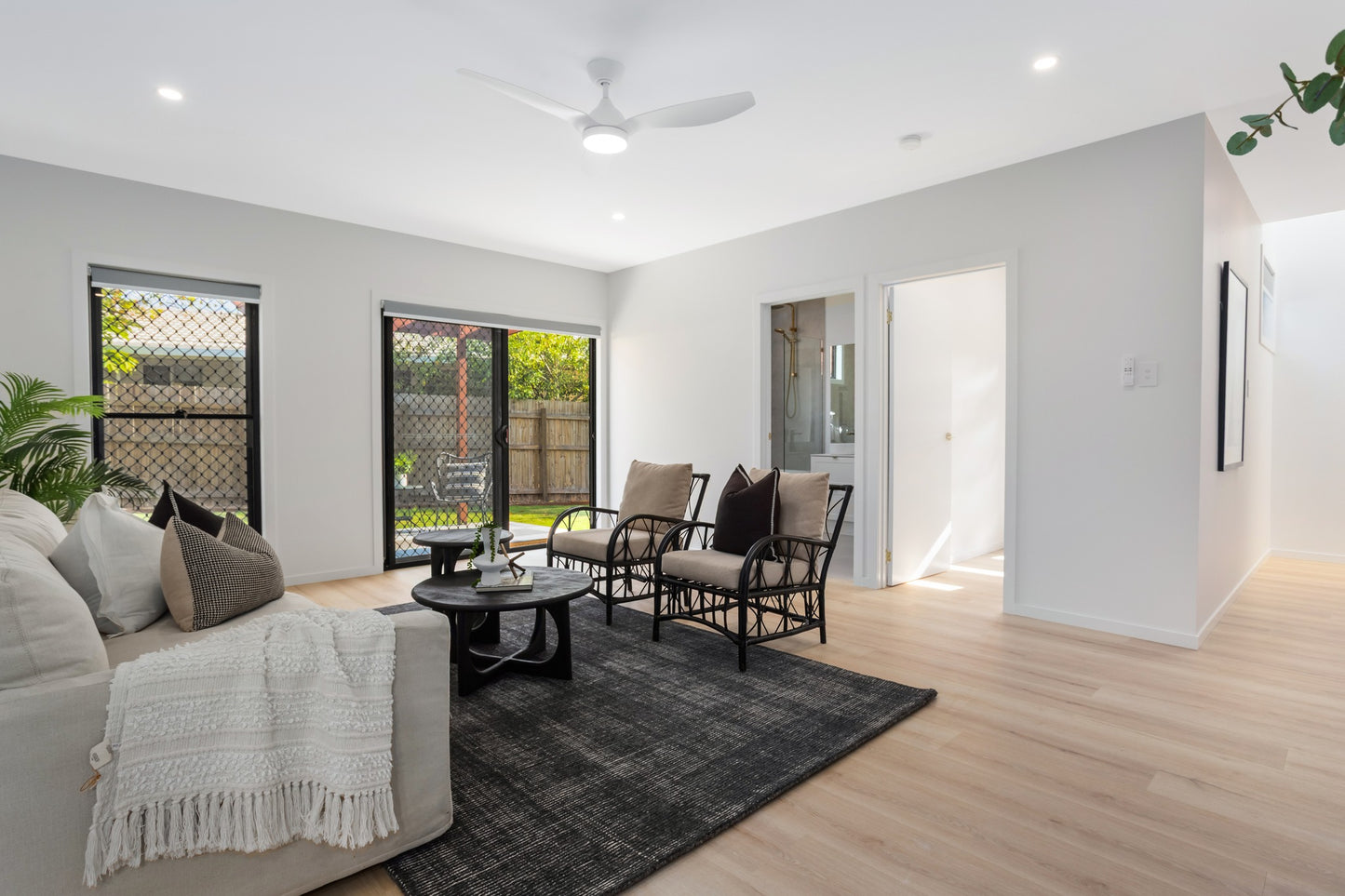 Metro Series – SPC Hybrid Flooring Natural Oak 8.5mm