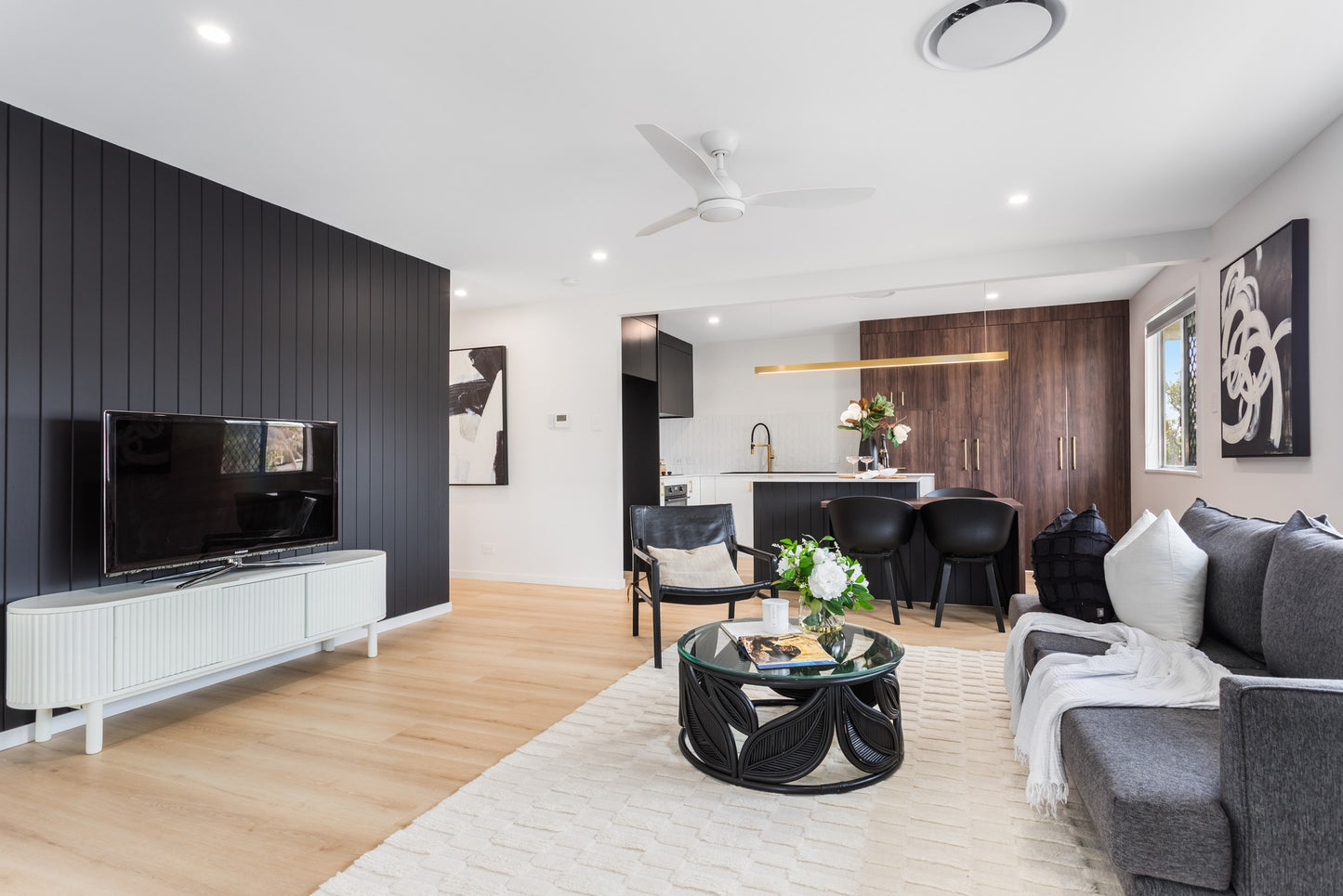 Metro Series – SPC Hybrid Flooring Natural Oak 8.5mm