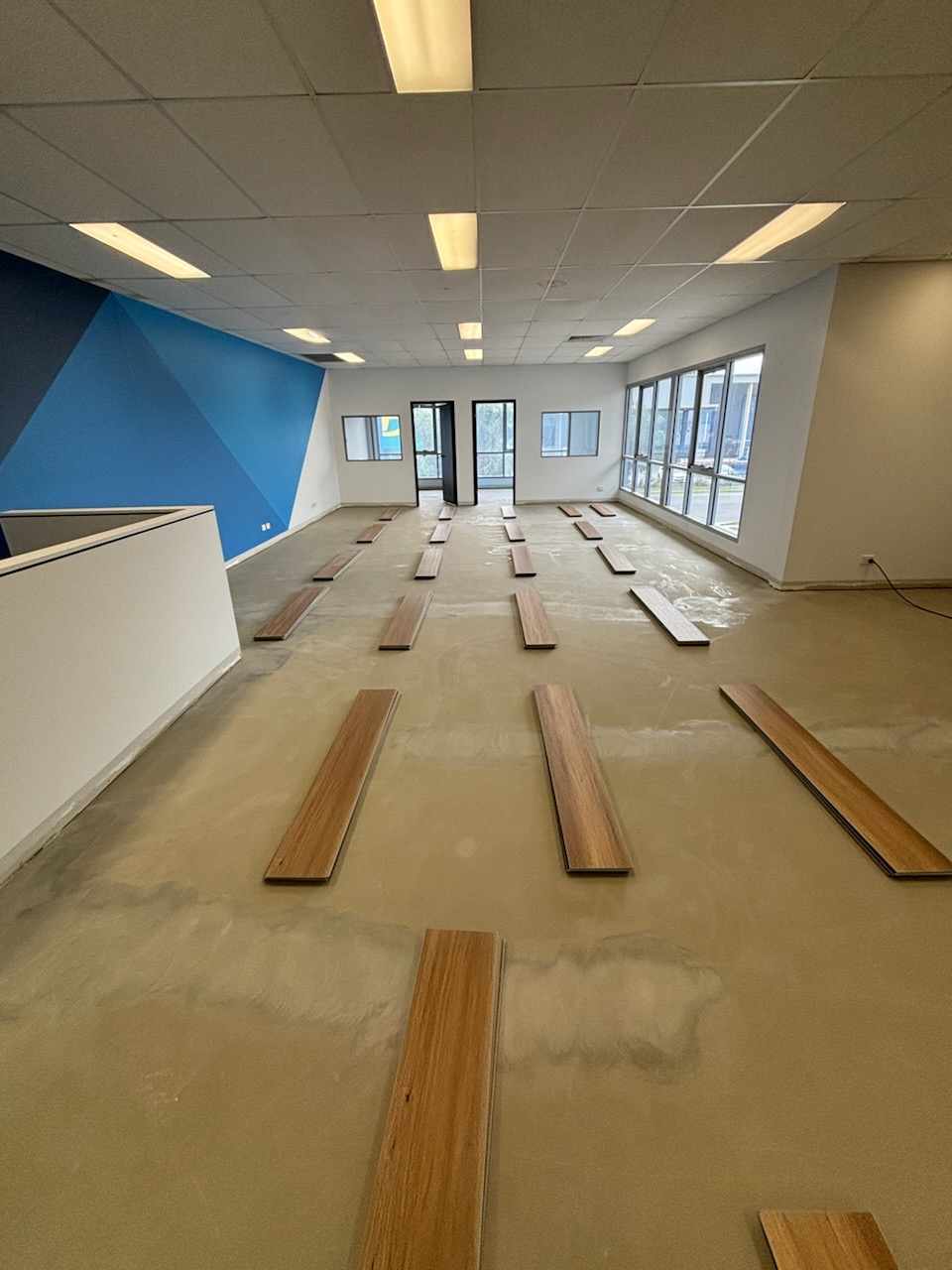 SPOTTED GUM - Timba Touch Hybrid Flooring - Floor Trader